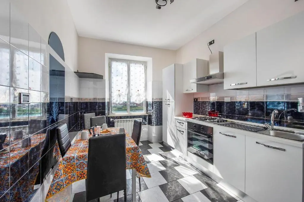 Casa Vacanza Laura Γένοβα 0*,