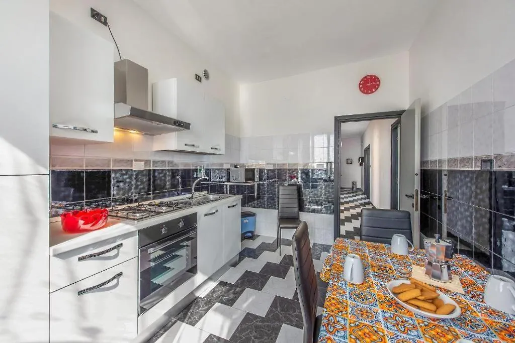 Casa Vacanza Laura Γένοβα 0*,  Ιταλία